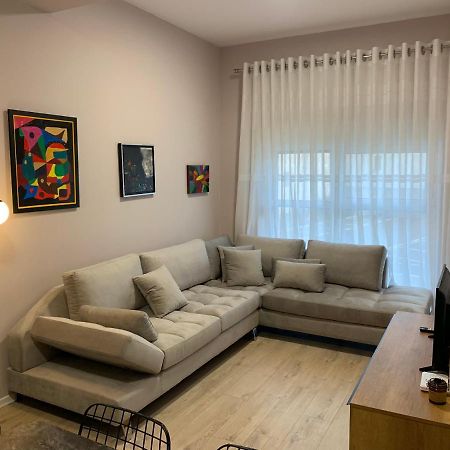 Lovely 1-Bedroom Condo In Tirana Wifi-Netflix-Ac Buitenkant foto